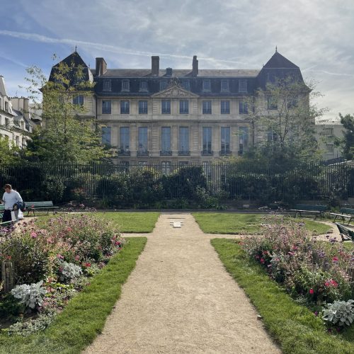 french-garden-B_5BStj3